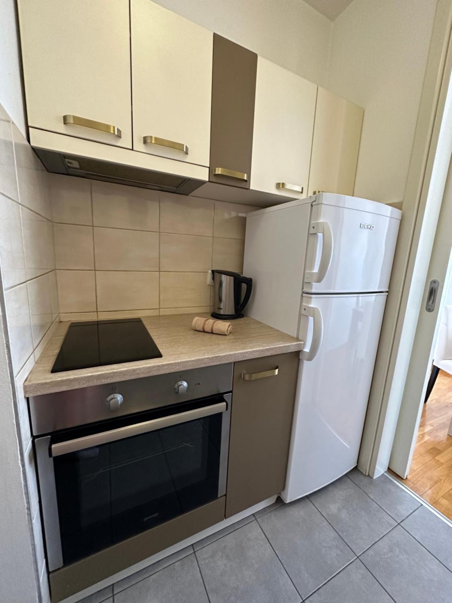 Nevena Belville Apartments Belgrad Rum bild