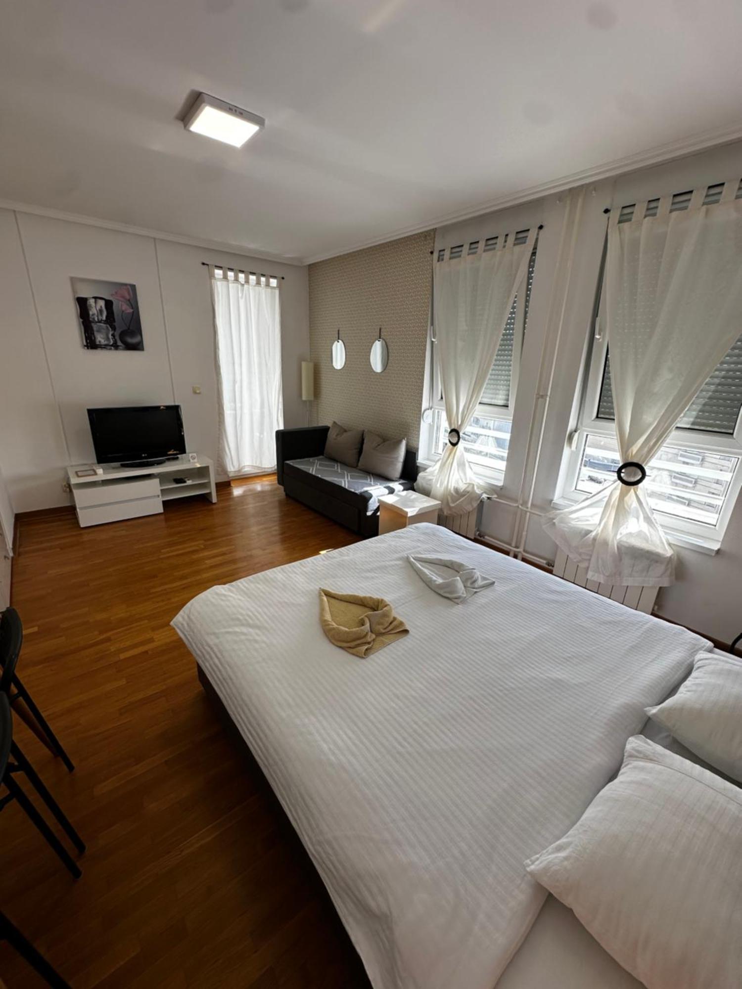 Nevena Belville Apartments Belgrad Rum bild